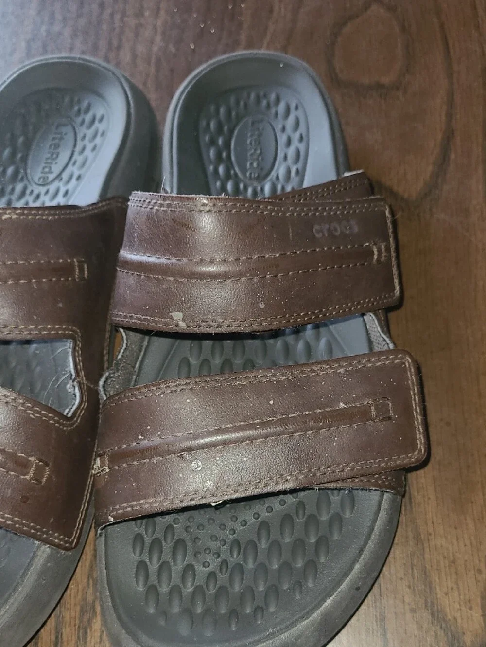 CROCS Men's Brown Leather Strap Slide Sandals Size 8